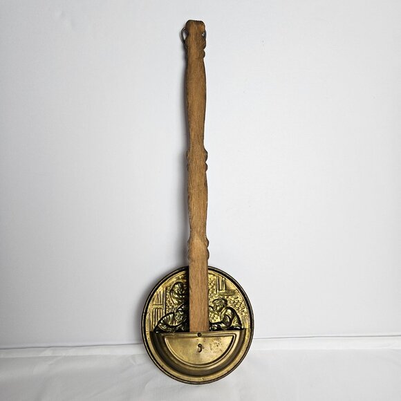 English Brass & Wood Bed Warmer – Embossed Scene Design – 19" Long Vintage - Picture 5 of 12